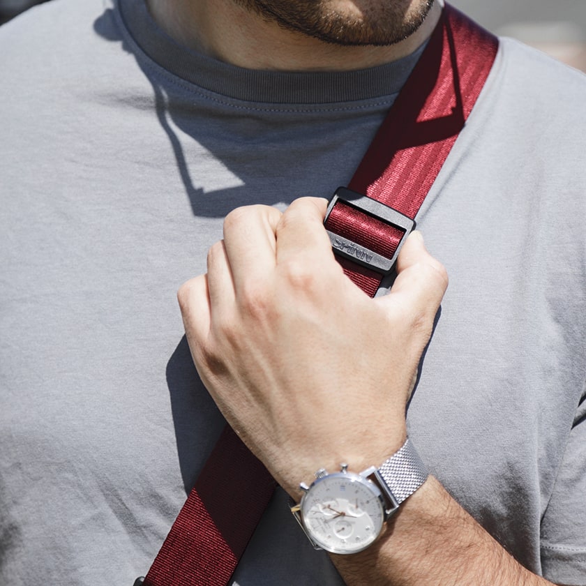 SPINN ADJUSTABLE COMFORT CAMERA STRAP – Lightweight, smooth and adjustable on both sides