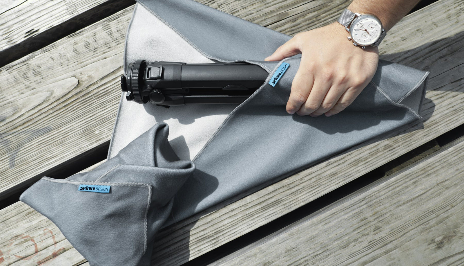 SPINN CW01 protective wrapper – the easy way to  protect your camera gear.